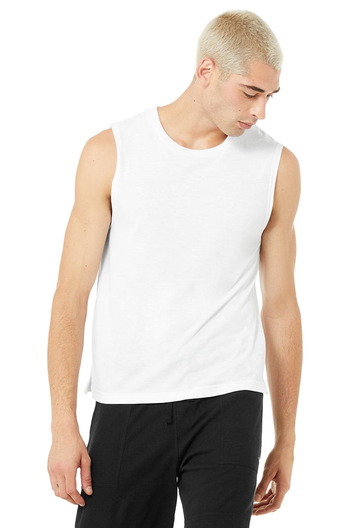 Tank Tops Alo Yoga The Triumph Muscle Hombre Blancos | 529601OTI