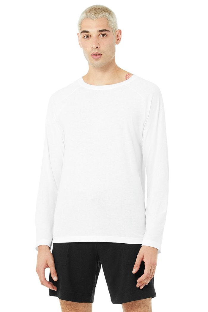 Long Sleeve Alo Yoga Triumph Tee Hombre Blancos | 912608MEZ